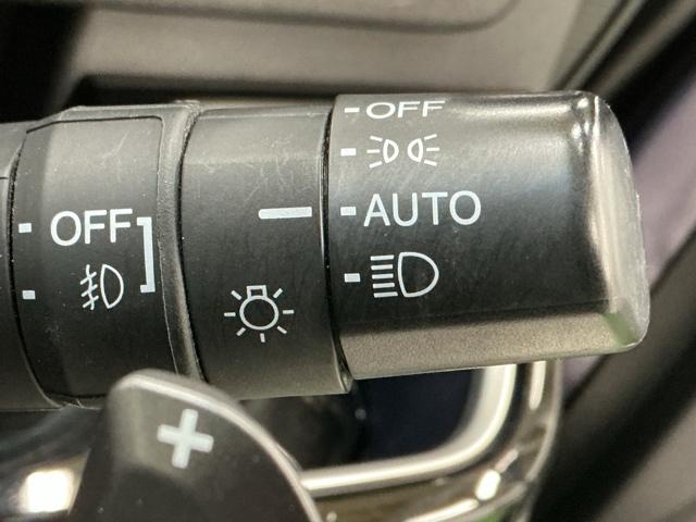 ステップワゴン モデューロＸ　ドラレコ　ナビ　Ｒカメラ　後席モニター　ターボ　エアバッグ　キーレス　サイドエアバック　ＤＶＤ再生可能　オートエアコン　ＬＥＤヘッドライト　３列シート　スマキー　オートクルーズ　両側パワースライドドア（24枚目）