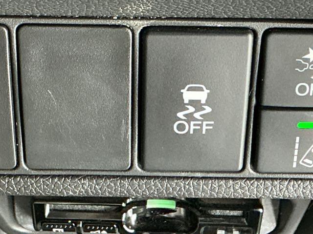 ステップワゴン モデューロＸ　ドラレコ　ナビ　Ｒカメラ　後席モニター　ターボ　エアバッグ　キーレス　サイドエアバック　ＤＶＤ再生可能　オートエアコン　ＬＥＤヘッドライト　３列シート　スマキー　オートクルーズ　両側パワースライドドア（26枚目）