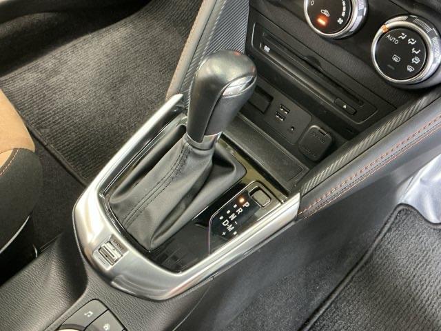 デミオ １３Ｓ　ディスプレイオーディオ　Ｒカメラ　ＣＤ　整備記録簿　アイスト　アドバンスドキー　キーレススタート　ＶＳＡ　盗難防止システム　マニュアルエアコン　ＬＥＤライト　ＡＢＳ　運転席エアバッグ　パワーウィンド（15枚目）