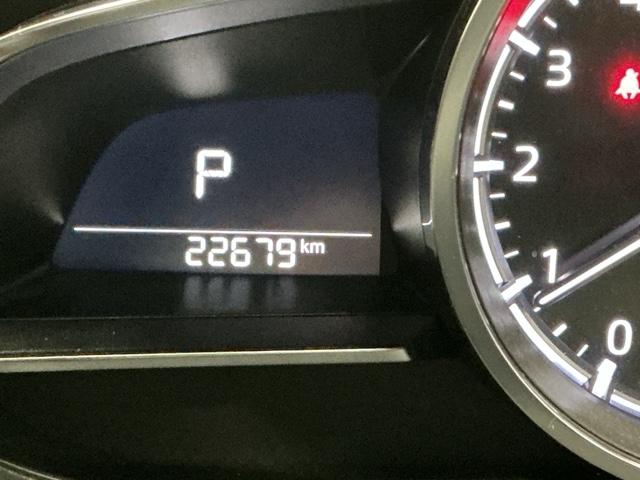 デミオ １３Ｓ　ディスプレイオーディオ　Ｒカメラ　ＣＤ　整備記録簿　アイスト　アドバンスドキー　キーレススタート　ＶＳＡ　盗難防止システム　マニュアルエアコン　ＬＥＤライト　ＡＢＳ　運転席エアバッグ　パワーウィンド（27枚目）