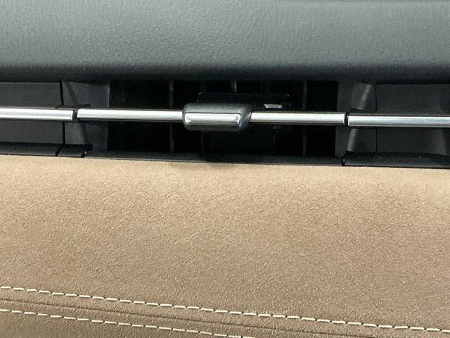 デミオ １３Ｓ　ディスプレイオーディオ　Ｒカメラ　ＣＤ　整備記録簿　アイスト　アドバンスドキー　キーレススタート　ＶＳＡ　盗難防止システム　マニュアルエアコン　ＬＥＤライト　ＡＢＳ　運転席エアバッグ　パワーウィンド（39枚目）