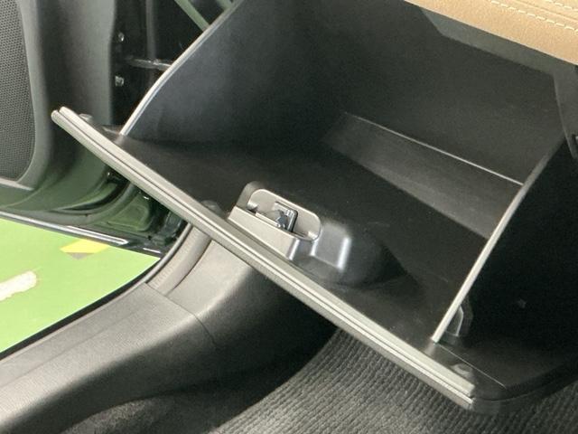 デミオ １３Ｓ　ディスプレイオーディオ　Ｒカメラ　ＣＤ　整備記録簿　アイスト　アドバンスドキー　キーレススタート　ＶＳＡ　盗難防止システム　マニュアルエアコン　ＬＥＤライト　ＡＢＳ　運転席エアバッグ　パワーウィンド（48枚目）