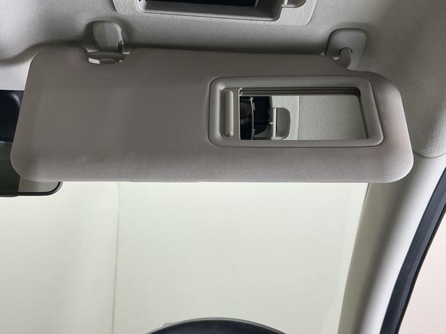 デミオ １３Ｓ　ディスプレイオーディオ　Ｒカメラ　ＣＤ　整備記録簿　アイスト　アドバンスドキー　キーレススタート　ＶＳＡ　盗難防止システム　マニュアルエアコン　ＬＥＤライト　ＡＢＳ　運転席エアバッグ　パワーウィンド（59枚目）