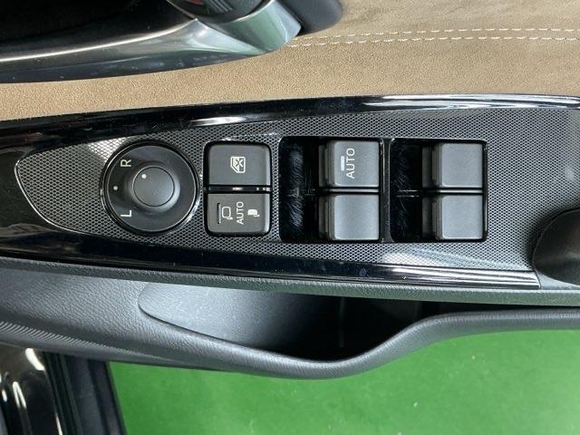 デミオ １３Ｓ　ディスプレイオーディオ　Ｒカメラ　ＣＤ　整備記録簿　アイスト　アドバンスドキー　キーレススタート　ＶＳＡ　盗難防止システム　マニュアルエアコン　ＬＥＤライト　ＡＢＳ　運転席エアバッグ　パワーウィンド（62枚目）