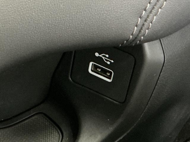 ＺＲ－Ｖ Ｘ　ドラレコ　ナビ　Ｒカメラ　ブルートゥース　クリアランスソナー　地デジ　Ｂカメ　オートクルーズコントロール　ＥＳＣ　サイドカーテンエアバック　エアコン　整備記録簿　盗難防止装置　アイドリングストップ（19枚目）