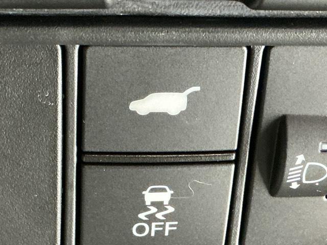 ＺＲ－Ｖ Ｘ　ドラレコ　ナビ　Ｒカメラ　ブルートゥース　クリアランスソナー　地デジ　Ｂカメ　オートクルーズコントロール　ＥＳＣ　サイドカーテンエアバック　エアコン　整備記録簿　盗難防止装置　アイドリングストップ（27枚目）