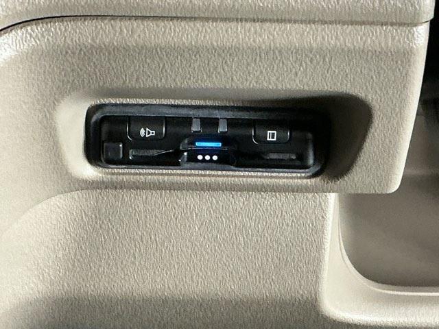 N-BOXジョイ ベースグレード ドラレコ ナビ Rカメラ ブルートゥース 踏み間違い防止装置 Bカメラ 全周囲カメラ 横滑り防止機能 LEDランプ 点検記録簿 クルーズコントロール パワーウィンドウ 前席シートヒーター スマートキー(16枚目)