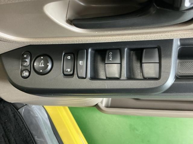 N-BOXジョイ ベースグレード ドラレコ ナビ Rカメラ ブルートゥース 踏み間違い防止装置 Bカメラ 全周囲カメラ 横滑り防止機能 LEDランプ 点検記録簿 クルーズコントロール パワーウィンドウ 前席シートヒーター スマートキー(64枚目)