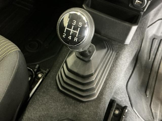 ジムニーシエラ ＪＣ　ナビ　Ｒカメラ　ブルートゥース　フルセグ　スマートエントリー　ＥＴＣ付　横滑り防止機能　ＤＶＤ再生可　ダブルエアバッグ　キーレスエントリー　パワーステアリング　オートクルーズコントロール　ＰＷ　ＡＡＣ（16枚目）