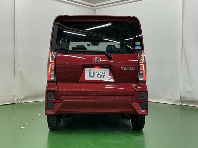タント カスタムＸ　ディスプレイオーディオ　ＣＤ　アルミホイール　３６０°カメラ　衝突軽減ブレーキ　アイドリングストップ機能　盗難警報装置　ＬＥＤ　キーレスエントリー　スマキー　エアコン　Ｗエアバッグ　ＡＵＴＯライト（9枚目）