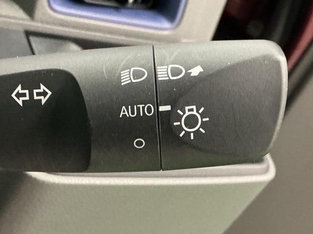 タント カスタムＸ　ディスプレイオーディオ　ＣＤ　アルミホイール　３６０°カメラ　衝突軽減ブレーキ　アイドリングストップ機能　盗難警報装置　ＬＥＤ　キーレスエントリー　スマキー　エアコン　Ｗエアバッグ　ＡＵＴＯライト（20枚目）