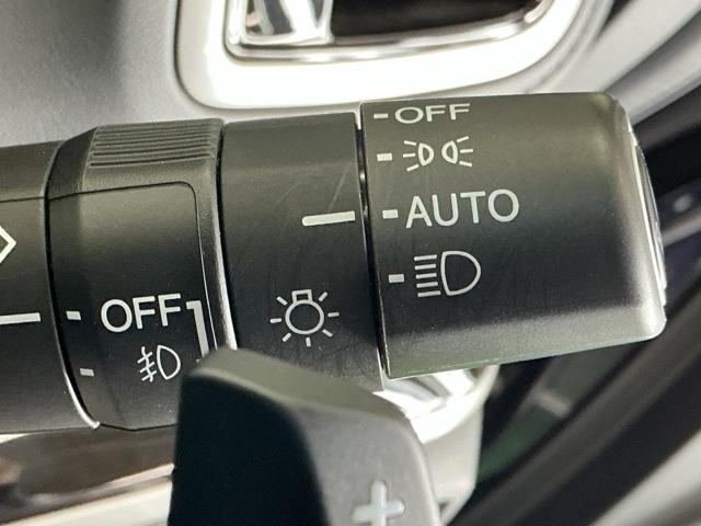 オートライトコントロールはライトのつけ忘れや消し忘れを防止。無灯火走行による事故を未然に防げます