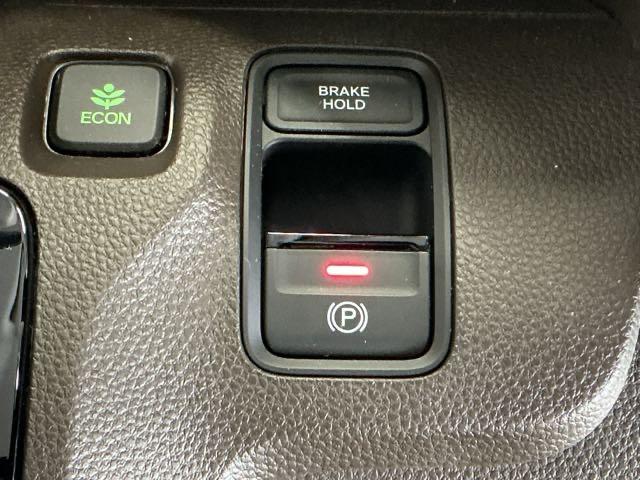 Ｎ－ＷＧＮ Ｌホンダセンシング　ドラレコ　ナビ　Ｒカメラ　ブルートゥース　ＥＴＣ装備　Ｂモニタ　誤発進抑制　ＬＥＤランプ　シートヒータ　オートライト　横滑り防止機能　ＵＳＢポート　パーキングセンサー　セキュリティアラーム　キーフリー（18枚目）