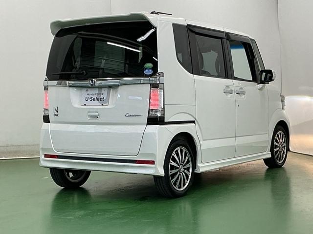 Ｎ－ＢＯＸカスタム ＧターボＳＳパッケージ　ナビ　Ｒカメラ　ブルートゥース　ＥＴＣ　ＥＣＯＮ　Ｂモニター　スマートエントリー　ＶＳＡ　盗難防止システム　ＡＡＣ　オートクルーズコントロール　サイドカーテンエアバック　パワステ　Ｗエアバッグ　ＤＶＤ（8枚目）