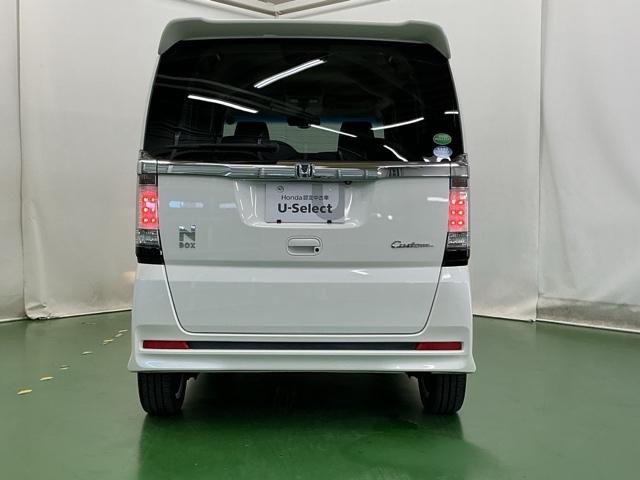 Ｎ－ＢＯＸカスタム ＧターボＳＳパッケージ　ナビ　Ｒカメラ　ブルートゥース　ＥＴＣ　ＥＣＯＮ　Ｂモニター　スマートエントリー　ＶＳＡ　盗難防止システム　ＡＡＣ　オートクルーズコントロール　サイドカーテンエアバック　パワステ　Ｗエアバッグ　ＤＶＤ（9枚目）