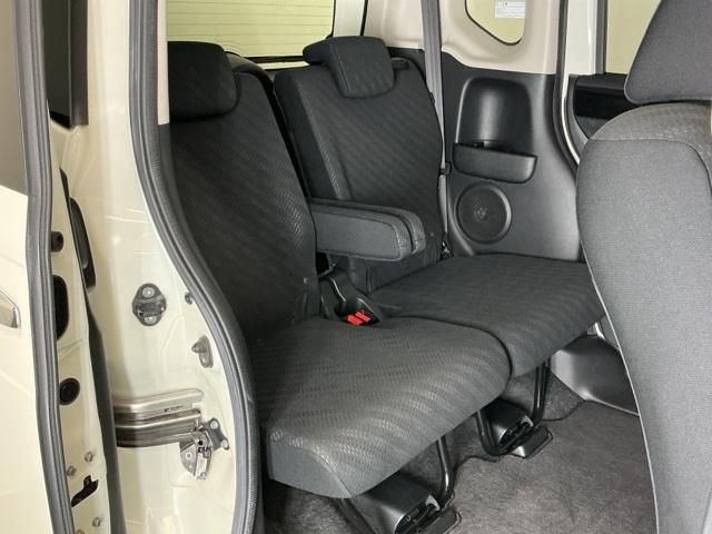 Ｎ－ＢＯＸカスタム ＧターボＳＳパッケージ　ナビ　Ｒカメラ　ブルートゥース　ＥＴＣ　ＥＣＯＮ　Ｂモニター　スマートエントリー　ＶＳＡ　盗難防止システム　ＡＡＣ　オートクルーズコントロール　サイドカーテンエアバック　パワステ　Ｗエアバッグ　ＤＶＤ（18枚目）