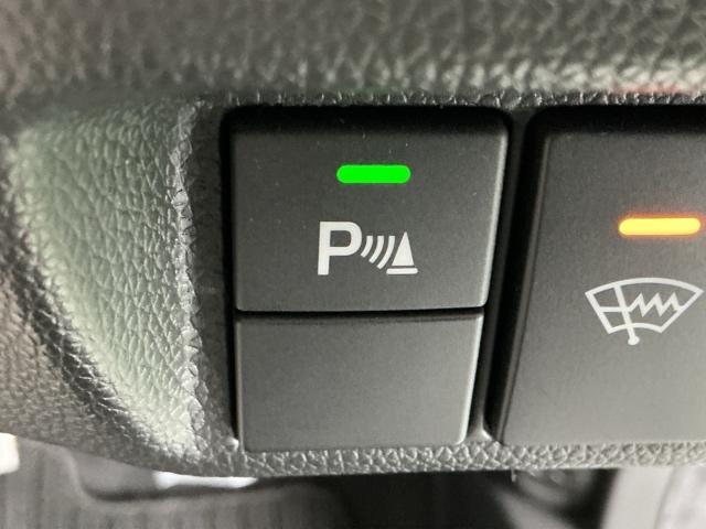 フィットハイブリッド Lホンダセンシング ドラレコ LEDヘッドライト CD ETC 軽減ブレーキ サイドSRS 横滑り防止 ドライブレコーダー パワーステアリング 盗難防止装置 オートクルーズ ABS 助手席エアバッグ パワーウィンドウ(18枚目)