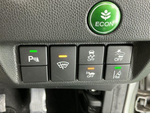 フィットハイブリッド Lホンダセンシング ドラレコ LEDヘッドライト CD ETC 軽減ブレーキ サイドSRS 横滑り防止 ドライブレコーダー パワーステアリング 盗難防止装置 オートクルーズ ABS 助手席エアバッグ パワーウィンドウ(26枚目)