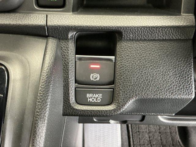 Ｎ－ＯＮＥ プレミアムツアラー　ディスプレイオーディオ　Ｒカメラ　ＴＶ　Ｐセンサー　ターボエンジン　カーテンエアバック　記録簿　ＬＥＤランプ　クルコン　前席シートヒーター　イモビ　Ｗエアバッグ　フルオートエアコン　エアバック　ＡＢＳ（15枚目）