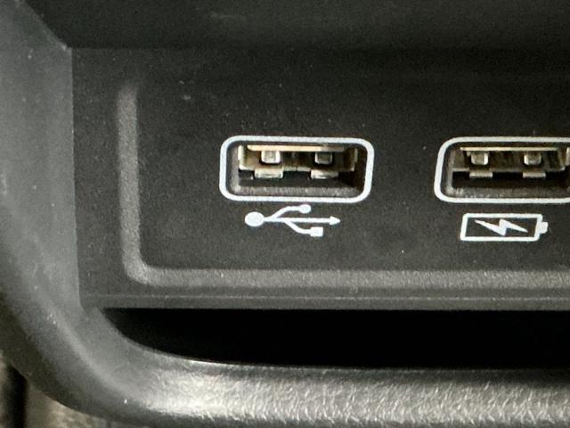 Ｎ－ＯＮＥ プレミアムツアラー　ディスプレイオーディオ　Ｒカメラ　ＴＶ　Ｐセンサー　ターボエンジン　カーテンエアバック　記録簿　ＬＥＤランプ　クルコン　前席シートヒーター　イモビ　Ｗエアバッグ　フルオートエアコン　エアバック　ＡＢＳ（18枚目）