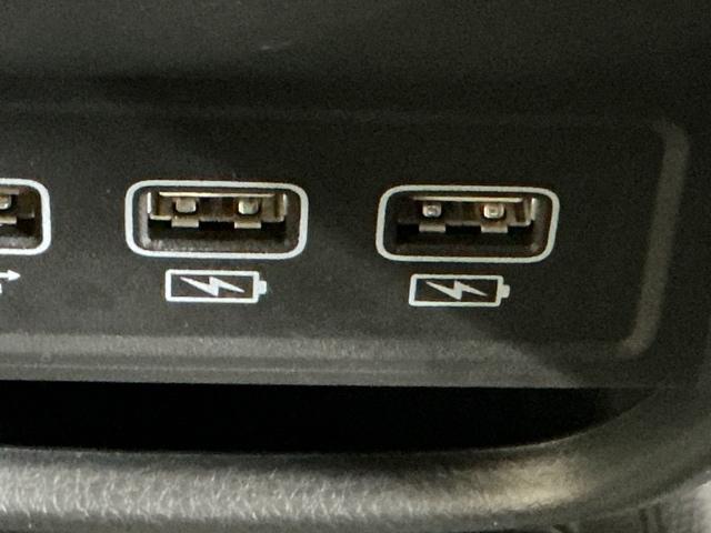 Ｎ－ＯＮＥ プレミアムツアラー　ディスプレイオーディオ　Ｒカメラ　ＴＶ　Ｐセンサー　ターボエンジン　カーテンエアバック　記録簿　ＬＥＤランプ　クルコン　前席シートヒーター　イモビ　Ｗエアバッグ　フルオートエアコン　エアバック　ＡＢＳ（19枚目）