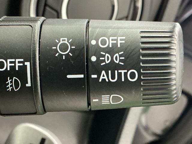 Ｎ－ＯＮＥ プレミアムツアラー　ディスプレイオーディオ　Ｒカメラ　ＴＶ　Ｐセンサー　ターボエンジン　カーテンエアバック　記録簿　ＬＥＤランプ　クルコン　前席シートヒーター　イモビ　Ｗエアバッグ　フルオートエアコン　エアバック　ＡＢＳ（25枚目）