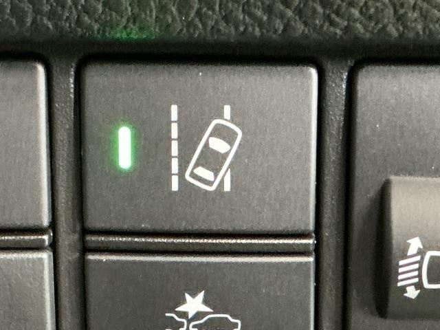 Ｎ－ＯＮＥ プレミアムツアラー　ディスプレイオーディオ　Ｒカメラ　ＴＶ　Ｐセンサー　ターボエンジン　カーテンエアバック　記録簿　ＬＥＤランプ　クルコン　前席シートヒーター　イモビ　Ｗエアバッグ　フルオートエアコン　エアバック　ＡＢＳ（27枚目）