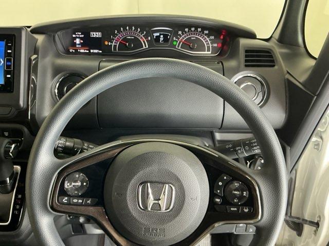 N-BOXカスタム G・Lホンダセンシング ドラレコ ナビ Rカメラ ブルートゥース 地デジTV 整備記録簿 助手席エアバッグ キーレス シートH アイドリングST セキュリティーアラーム スマ-トキ- リアカメラ ETC 前車追従機能 USB(24枚目)