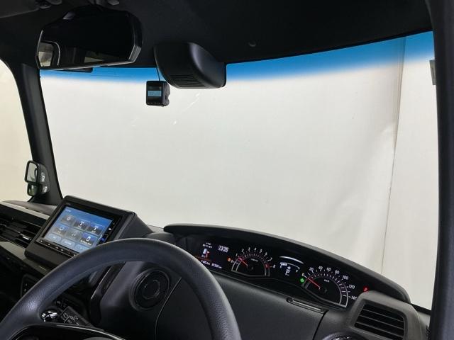 N-BOXカスタム G・Lホンダセンシング ドラレコ ナビ Rカメラ ブルートゥース 地デジTV 整備記録簿 助手席エアバッグ キーレス シートH アイドリングST セキュリティーアラーム スマ-トキ- リアカメラ ETC 前車追従機能 USB(31枚目)