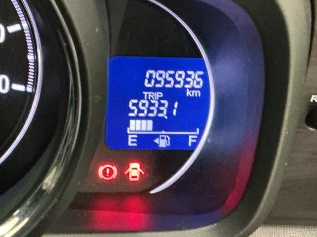 N-ONE プレミアム あんしんパッケージ HID ETC クルコン 運転席エアバック 横滑防止 イモビライザー 助手席エアバック パワーステ フルオートエアコン スマ-トキ- キーレス サイドエアバック ABS 記録簿(31枚目)