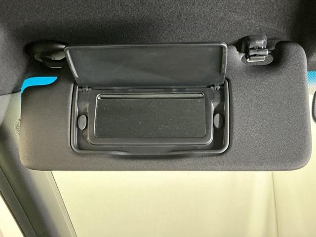 N-ONE プレミアム あんしんパッケージ HID ETC クルコン 運転席エアバック 横滑防止 イモビライザー 助手席エアバック パワーステ フルオートエアコン スマ-トキ- キーレス サイドエアバック ABS 記録簿(63枚目)