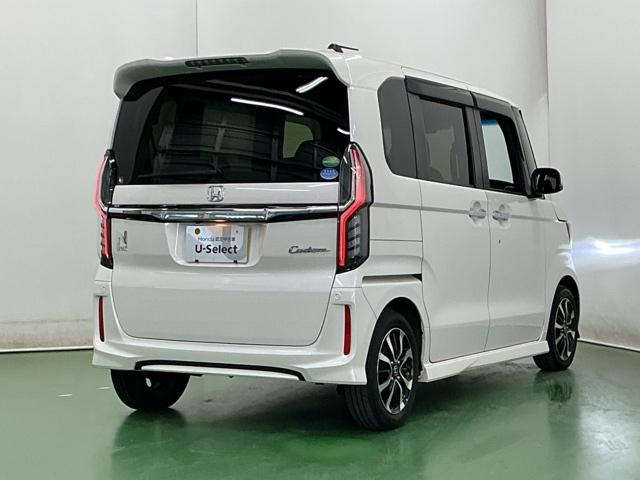 N-BOXカスタム G・Lホンダセンシング ナビ Rカメラ ブルートゥース フルセグ 地デジTV 整備記録簿 助手席エアバッグ キーレス アイドリングST セキュリティーアラーム スマ-トキ- リアカメラ ETC 前車追従機能 サイドエアバッグ(8枚目)