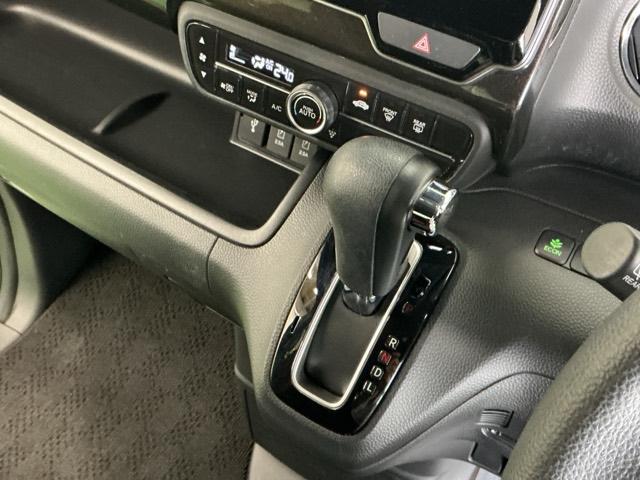 N-BOXカスタム G・Lホンダセンシング ナビ Rカメラ ブルートゥース フルセグ 地デジTV 整備記録簿 助手席エアバッグ キーレス アイドリングST セキュリティーアラーム スマ-トキ- リアカメラ ETC 前車追従機能 サイドエアバッグ(15枚目)