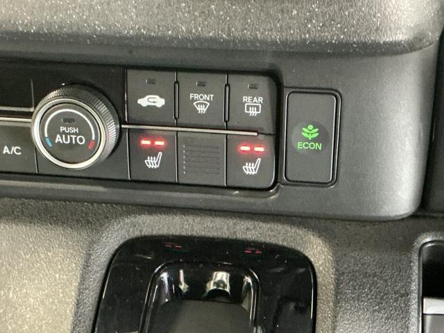 Ｎ－ＢＯＸカスタム ベースグレード　ドラレコ　ナビ　Ｒカメラ　ブルートゥース　ＵＳＢ接続　ＣＭＢＳ　Ｄレコ　ベンチシート　オートエアコン　スマートキ　ＬＥＤ　盗難防止装置　クルコン　ＥＴＣ　バックカメラ　フルセグＴＶ　パワーステアリング（16枚目）