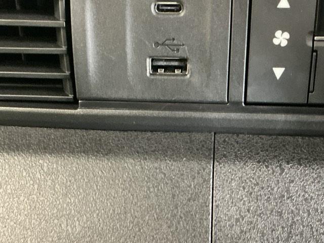 Ｎ－ＢＯＸカスタム ベースグレード　ドラレコ　ナビ　Ｒカメラ　ブルートゥース　ＵＳＢ接続　ＣＭＢＳ　Ｄレコ　ベンチシート　オートエアコン　スマートキ　ＬＥＤ　盗難防止装置　クルコン　ＥＴＣ　バックカメラ　フルセグＴＶ　パワーステアリング（21枚目）