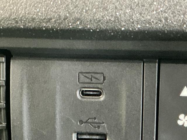 Ｎ－ＢＯＸカスタム ベースグレード　ドラレコ　ナビ　Ｒカメラ　ブルートゥース　ＵＳＢ接続　ＣＭＢＳ　Ｄレコ　ベンチシート　オートエアコン　スマートキ　ＬＥＤ　盗難防止装置　クルコン　ＥＴＣ　バックカメラ　フルセグＴＶ　パワーステアリング（22枚目）