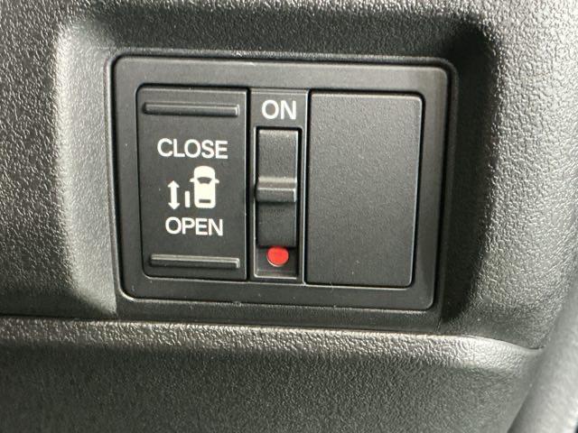 Ｎ－ＢＯＸカスタム ベースグレード　ドラレコ　ナビ　Ｒカメラ　ブルートゥース　ＵＳＢ接続　ＣＭＢＳ　Ｄレコ　ベンチシート　オートエアコン　スマートキ　ＬＥＤ　盗難防止装置　クルコン　ＥＴＣ　バックカメラ　フルセグＴＶ　パワーステアリング（28枚目）