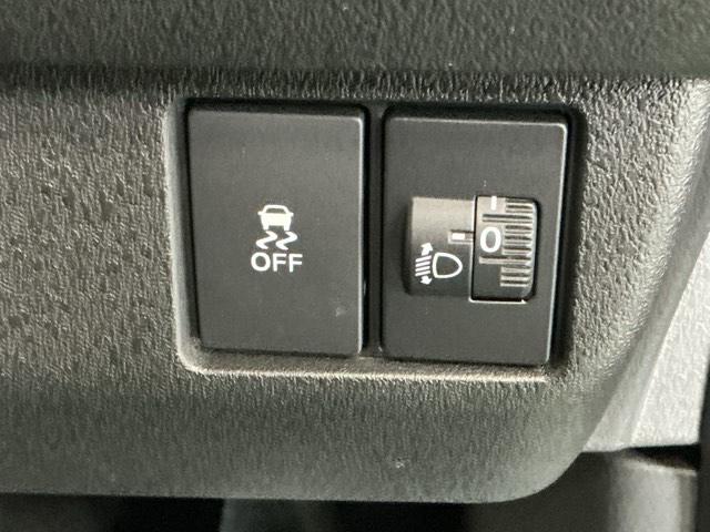 Ｎ－ＢＯＸカスタム ベースグレード　ドラレコ　ナビ　Ｒカメラ　ブルートゥース　ＵＳＢ接続　ＣＭＢＳ　Ｄレコ　ベンチシート　オートエアコン　スマートキ　ＬＥＤ　盗難防止装置　クルコン　ＥＴＣ　バックカメラ　フルセグＴＶ　パワーステアリング（29枚目）