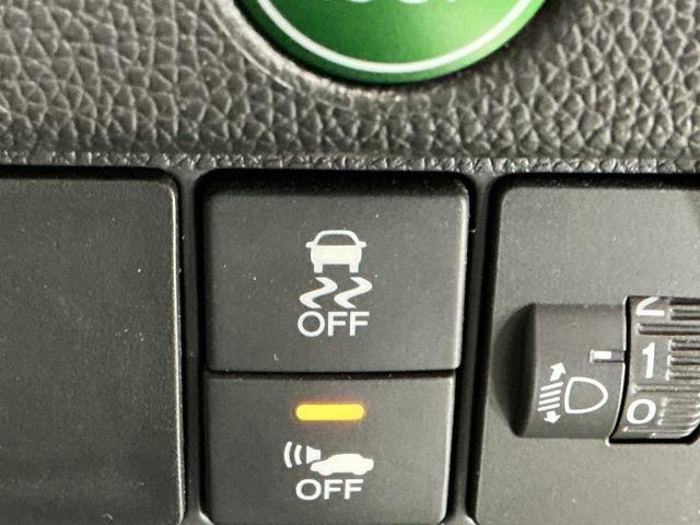 フィットハイブリッド Fパッケージ ナビ Rカメラ ブルートゥース TV CD 盗難警報装置 記録簿有り AUTOエアコン 助手席エアバック ECON ETC付き リヤカメラ ABS付 横滑り防止システム キーレスエントリー ワンセグ(20枚目)