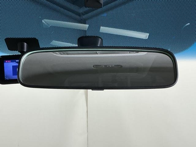 フィットハイブリッド Fパッケージ ナビ Rカメラ ブルートゥース TV CD 盗難警報装置 記録簿有り AUTOエアコン 助手席エアバック ECON ETC付き リヤカメラ ABS付 横滑り防止システム キーレスエントリー ワンセグ(48枚目)