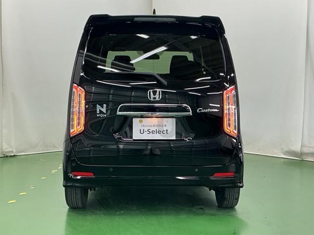 ���ꂪ�t�����₷�������K���X�ɂ̓������C�p�[���t���Ă��܂��B�t�����g�̃��C�p�[���n�m�̎��̓V�t�g���o�[�����o�[�X�ɓ����ƃ������C�p�[�������N���č쓮�A�N�����[�Ȏ��E���ۂĂ܂��B