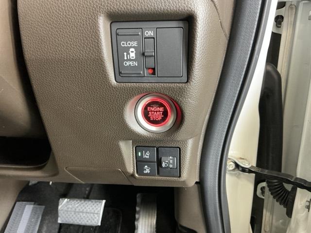 N-BOX L ドラレコ ナビ Rカメラ ブルートゥース 衝突回避支援ブレーキ I-STOP クリソナ PW パワステ Sヒーター スマ-トキ- Bカメ 横滑り防止 整備記録簿 LEDライト エアコン付き キーレス付(31枚目)