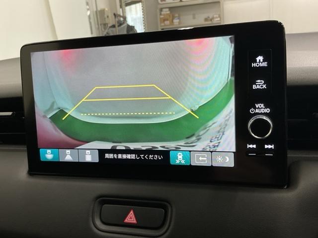 ヴェゼル ｅ：ＨＥＶＺ　ナビ　Ｒカメラ　ブルートゥース　フルセグＴＶ　衝突回避支援ブレーキ機能　スマキ　Ｐトランク　フルオートエアコン　エアバッグ　両席エアバック　記録簿付　パワーウィンドウ　ＬＥＤランプ　ソナー　クルーズＣ（12枚目）