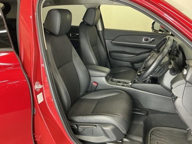 ヴェゼル ｅ：ＨＥＶＺ　ナビ　Ｒカメラ　ブルートゥース　フルセグＴＶ　衝突回避支援ブレーキ機能　スマキ　Ｐトランク　フルオートエアコン　エアバッグ　両席エアバック　記録簿付　パワーウィンドウ　ＬＥＤランプ　ソナー　クルーズＣ（23枚目）