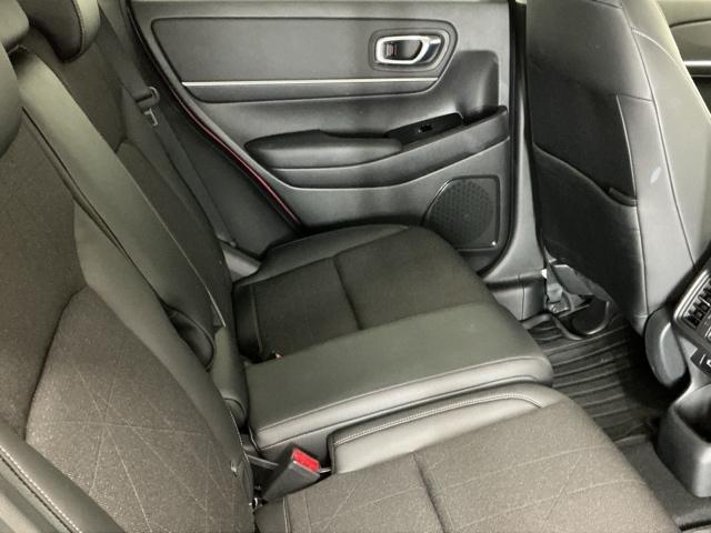 ヴェゼル ｅ：ＨＥＶＺ　ナビ　Ｒカメラ　ブルートゥース　フルセグＴＶ　衝突回避支援ブレーキ機能　スマキ　Ｐトランク　フルオートエアコン　エアバッグ　両席エアバック　記録簿付　パワーウィンドウ　ＬＥＤランプ　ソナー　クルーズＣ（58枚目）