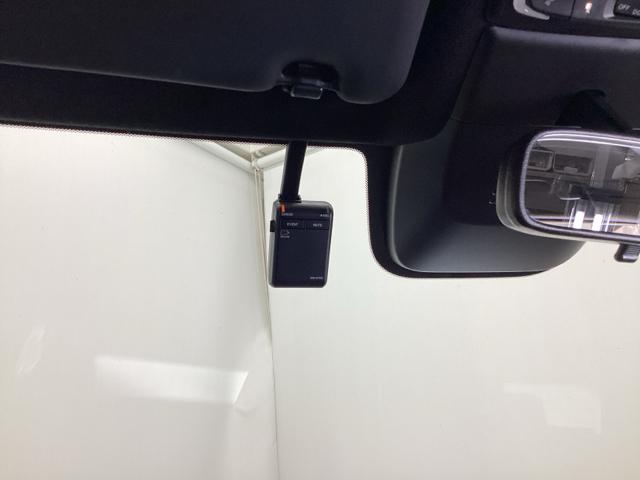 ステップワゴン ｅ：ＨＥＶスパーダプレミアムライン　ナビ　Ｒカメラ　後席モニター　フルセグＴＶ　マルチカメラ　Ｐテールゲート　両側自動ドア　Ｆセグ　ＵＳＢ接続　クリアランスソナ　クルーズＣ　助手席エアバッグ　スマートＫ　シ－トヒ－タ－　ＤＶＤ再生（14枚目）