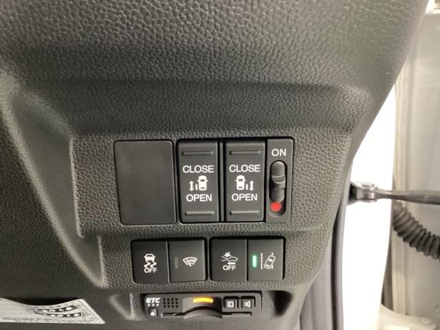 フリードハイブリッド ハイブリッド・Ｇホンダセンシング　ドラレコ　ナビ　Ｒカメラ　ブルートゥース　軽減ブレーキ　キーフリーシステム　記録簿　ＤＶＤ再生可能　ＥＣＯＮ　後カメラ　Ａクルーズ　地デジフルセグＴＶ　ＬＥＤヘッドランプ　シートＨ　横滑防止　ＵＳＢ（26枚目）