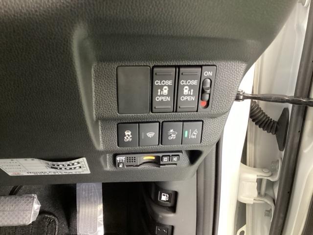 フリードハイブリッド ハイブリッド・Ｇホンダセンシング　ドラレコ　ナビ　Ｒカメラ　ブルートゥース　軽減ブレーキ　キーフリーシステム　記録簿　ＤＶＤ再生可能　ＥＣＯＮ　後カメラ　Ａクルーズ　地デジフルセグＴＶ　ＬＥＤヘッドランプ　シートＨ　横滑防止　ＵＳＢ（27枚目）