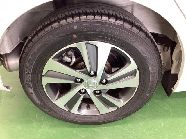 フリードハイブリッド ハイブリッド・Ｇホンダセンシング　ドラレコ　ナビ　Ｒカメラ　ブルートゥース　軽減ブレーキ　キーフリーシステム　記録簿　ＤＶＤ再生可能　ＥＣＯＮ　後カメラ　Ａクルーズ　地デジフルセグＴＶ　ＬＥＤヘッドランプ　シートＨ　横滑防止　ＵＳＢ（32枚目）