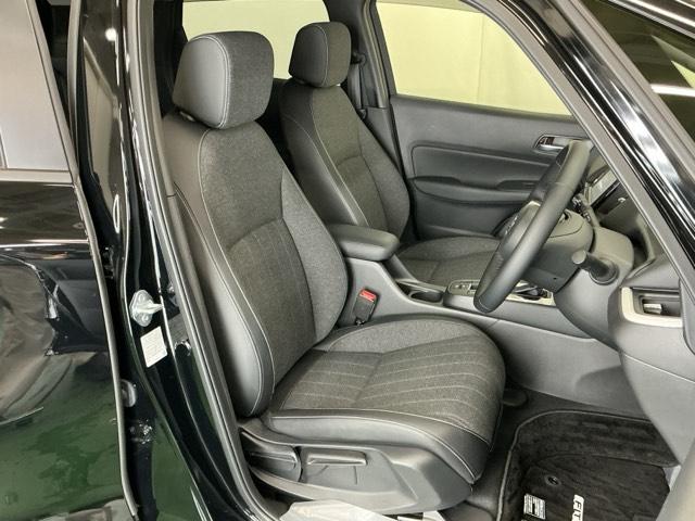 フィット ｅ：ＨＥＶホーム　ドラレコ　ナビ　Ｒカメラ　ブルートゥース　前後誤発進抑制機能　助手席エアバッグ　運転席エアバッグ　アイドリングストップ　ＬＥＤライト　ＵＳＢ接続　バックカメラ　ＡＢＳ　サイドエアバッグ　フルセグＴＶ（21枚目）